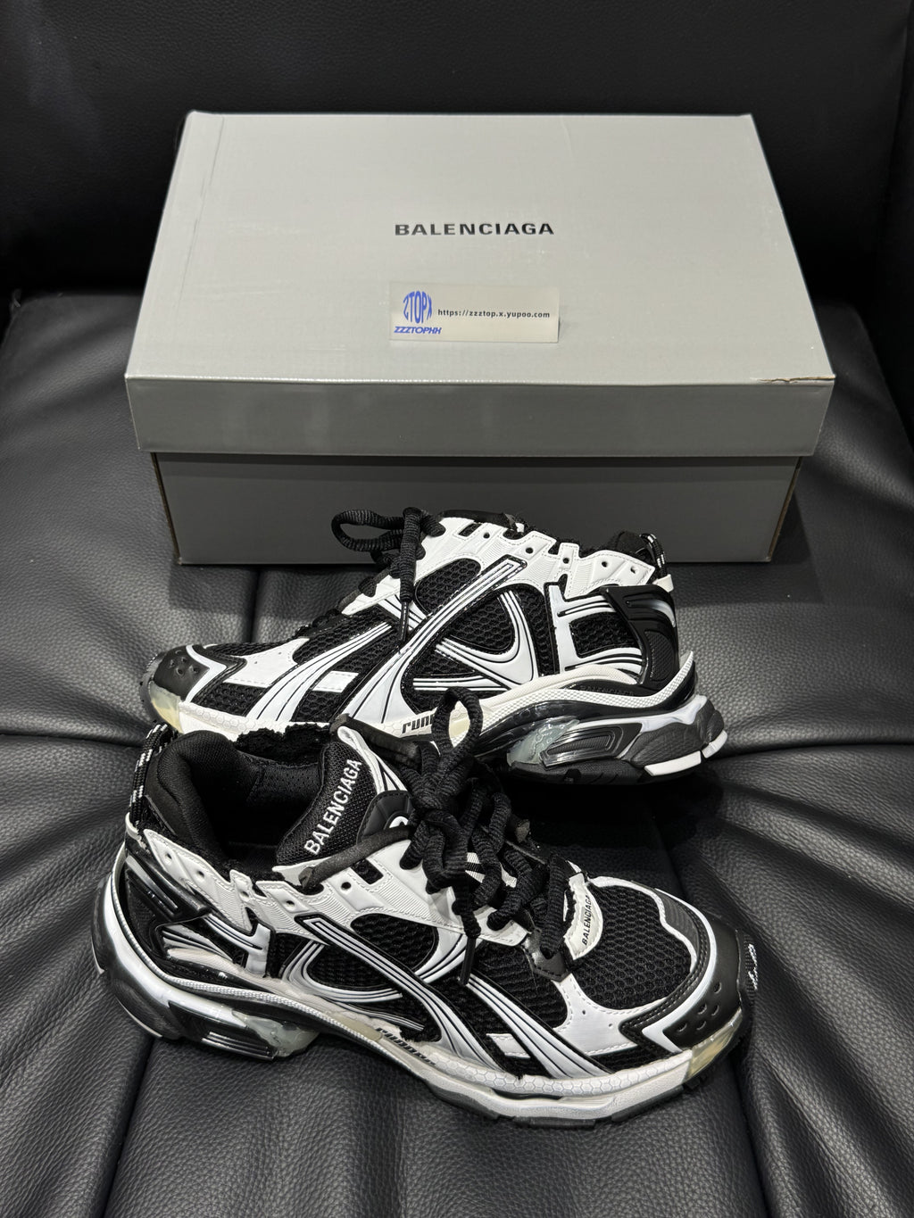 Balenciaga - Sneakers Runner