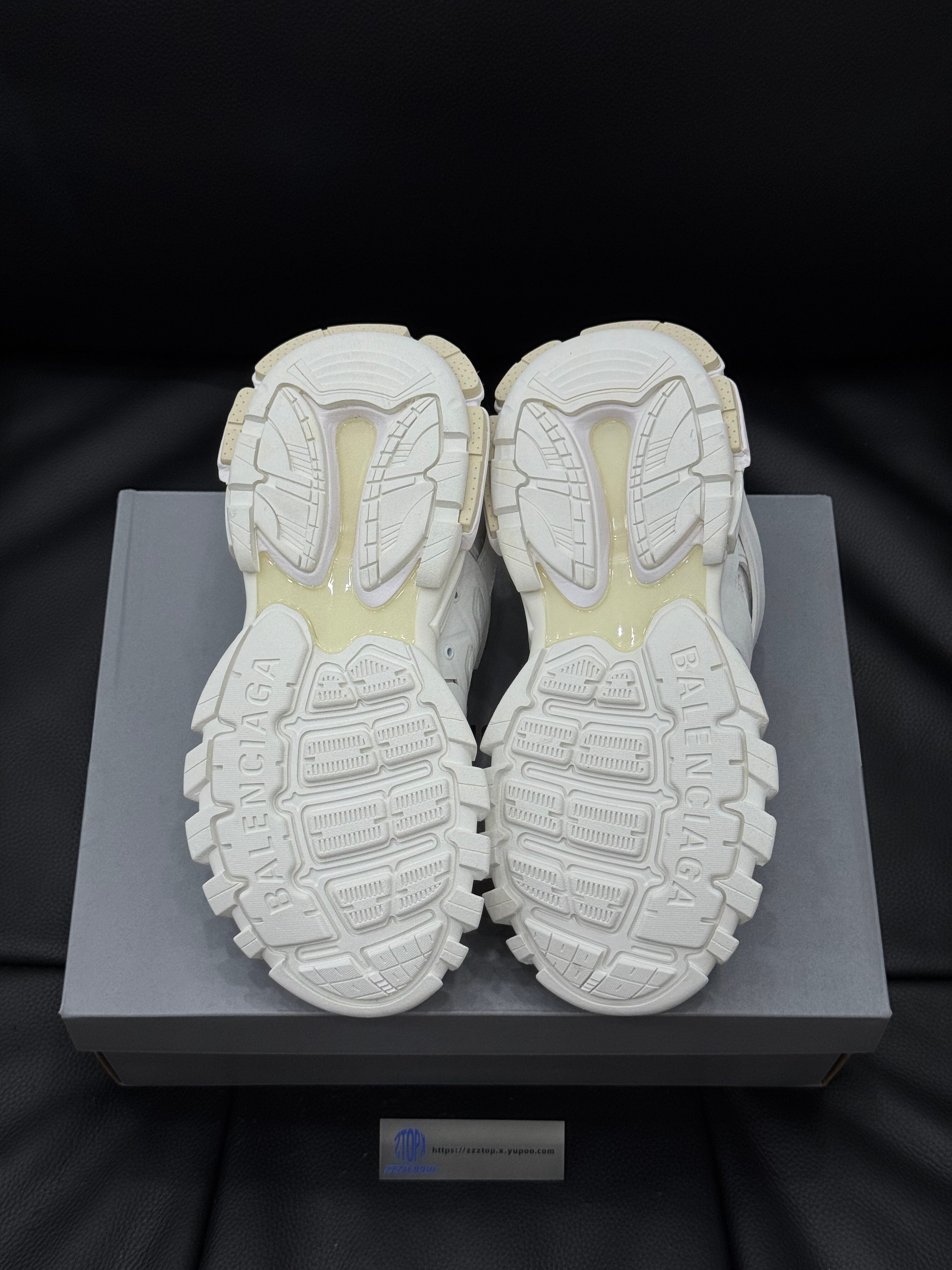 Balenciaga - Sneakers Track