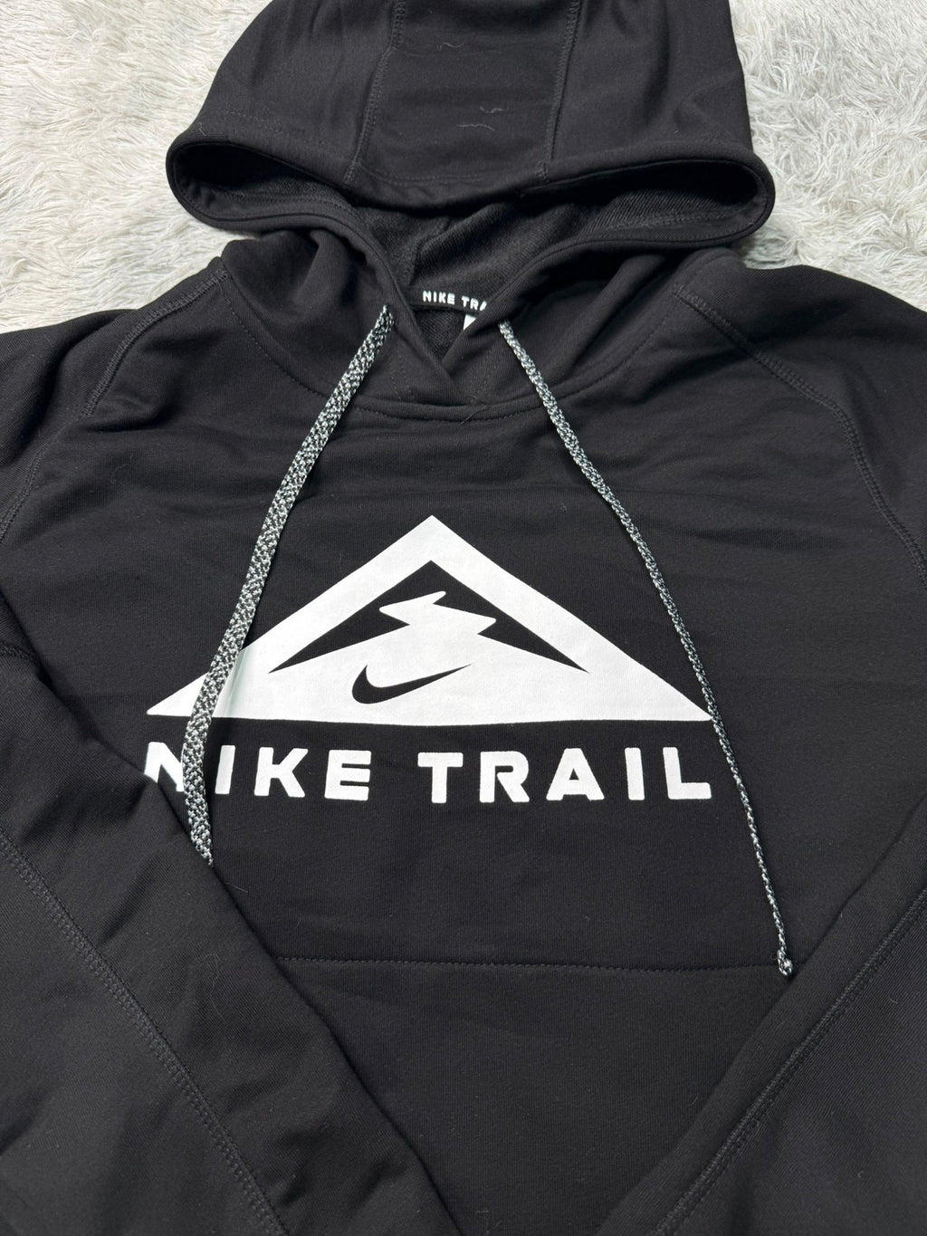 Pull Nike Trail