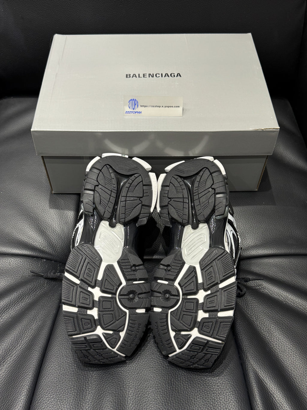 Balenciaga - Sneakers Runner