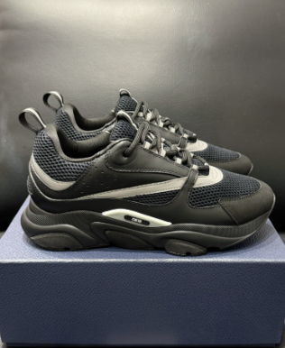 B22 Black Dior sneakers