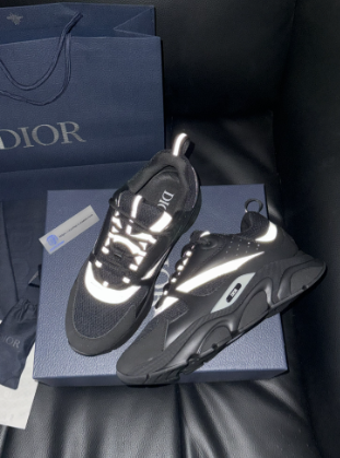 B22 Black Dior sneakers