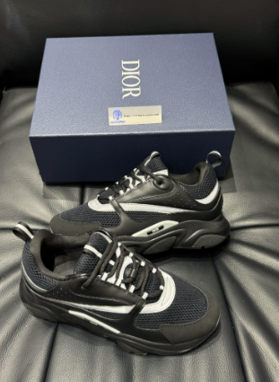 B22 Black Dior sneakers
