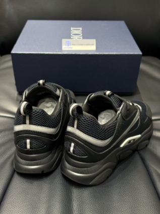B22 Black Dior sneakers
