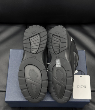 B30 Black Dior sneakers