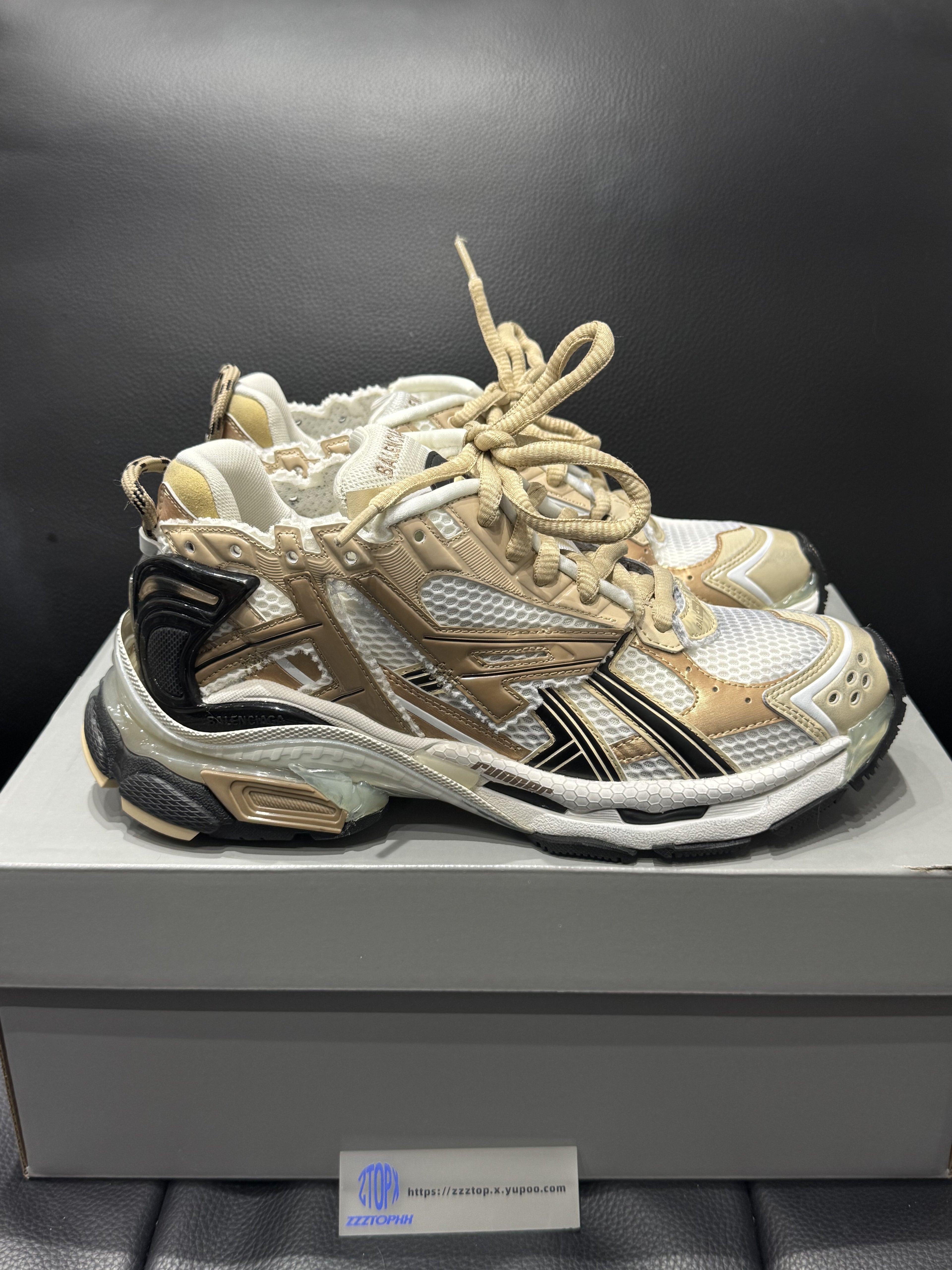 Balenciaga - Sneakers Runner