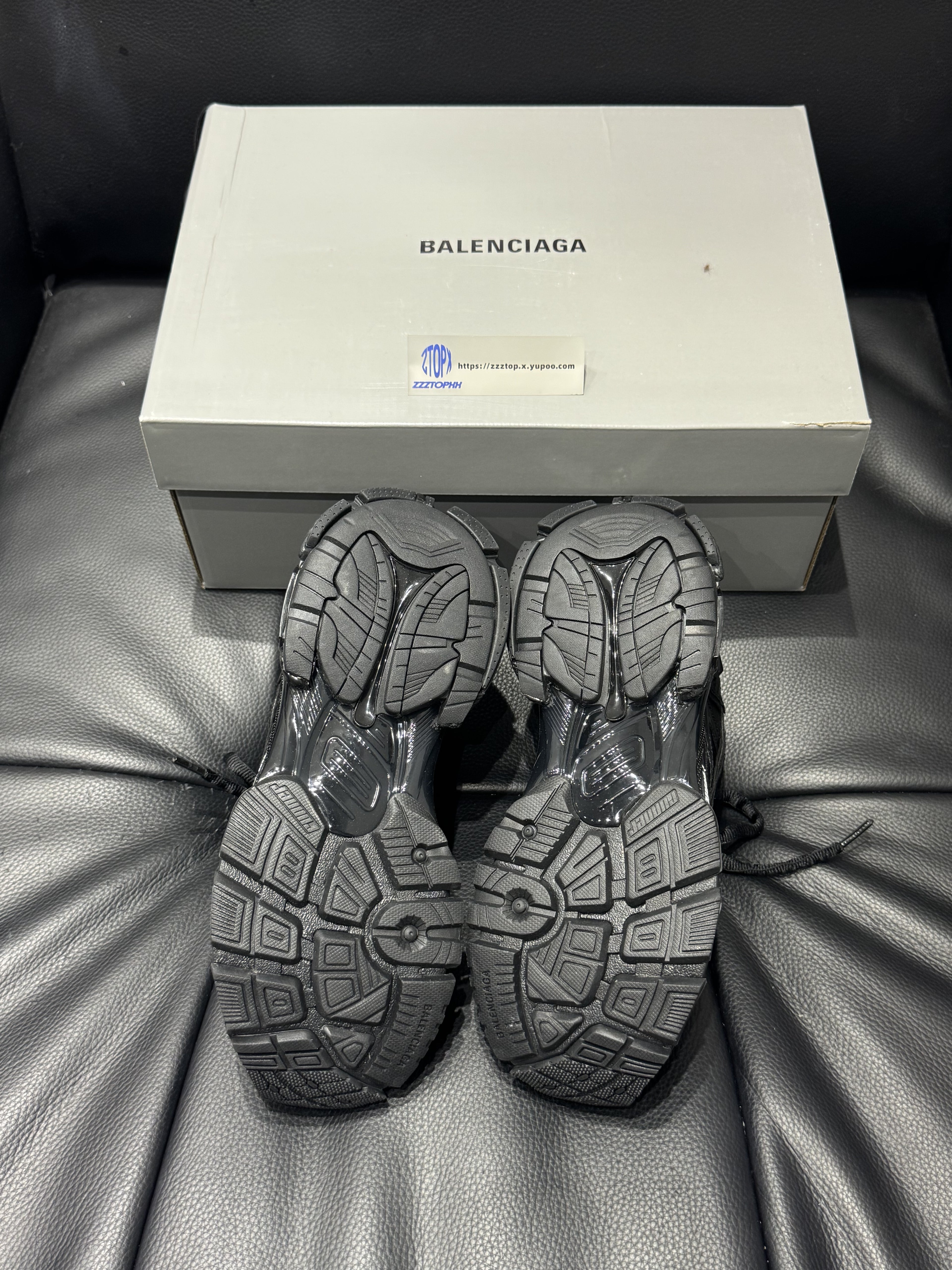 Balenciaga - Sneakers Runner