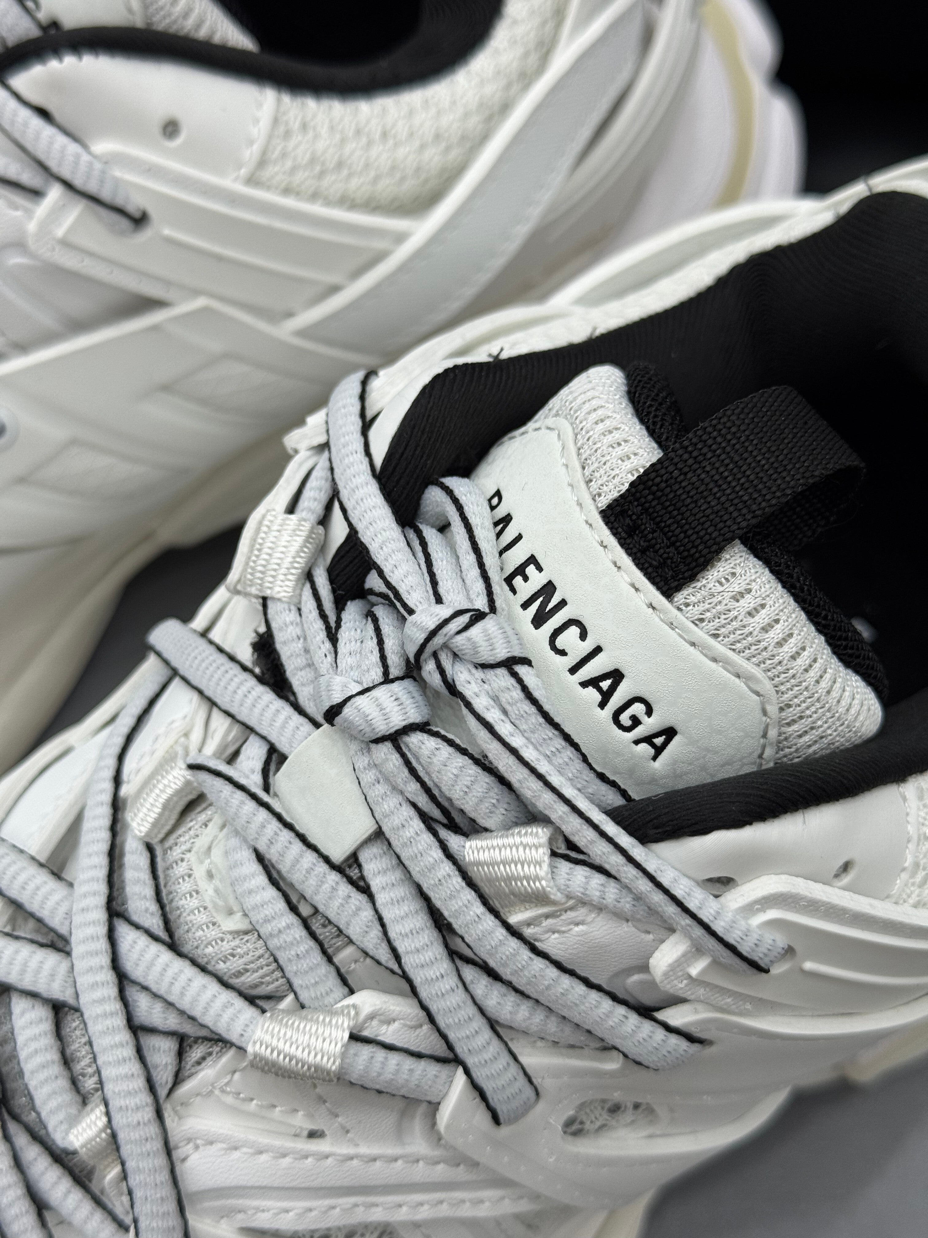 Balenciaga - Sneakers Track