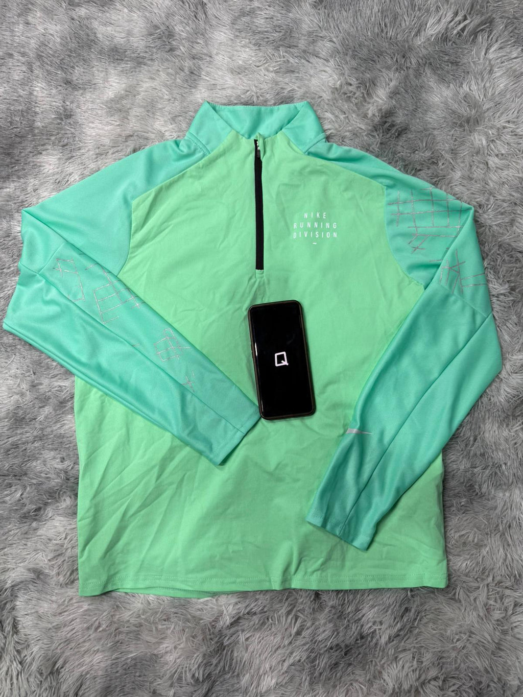 Pull Zip Division Vert