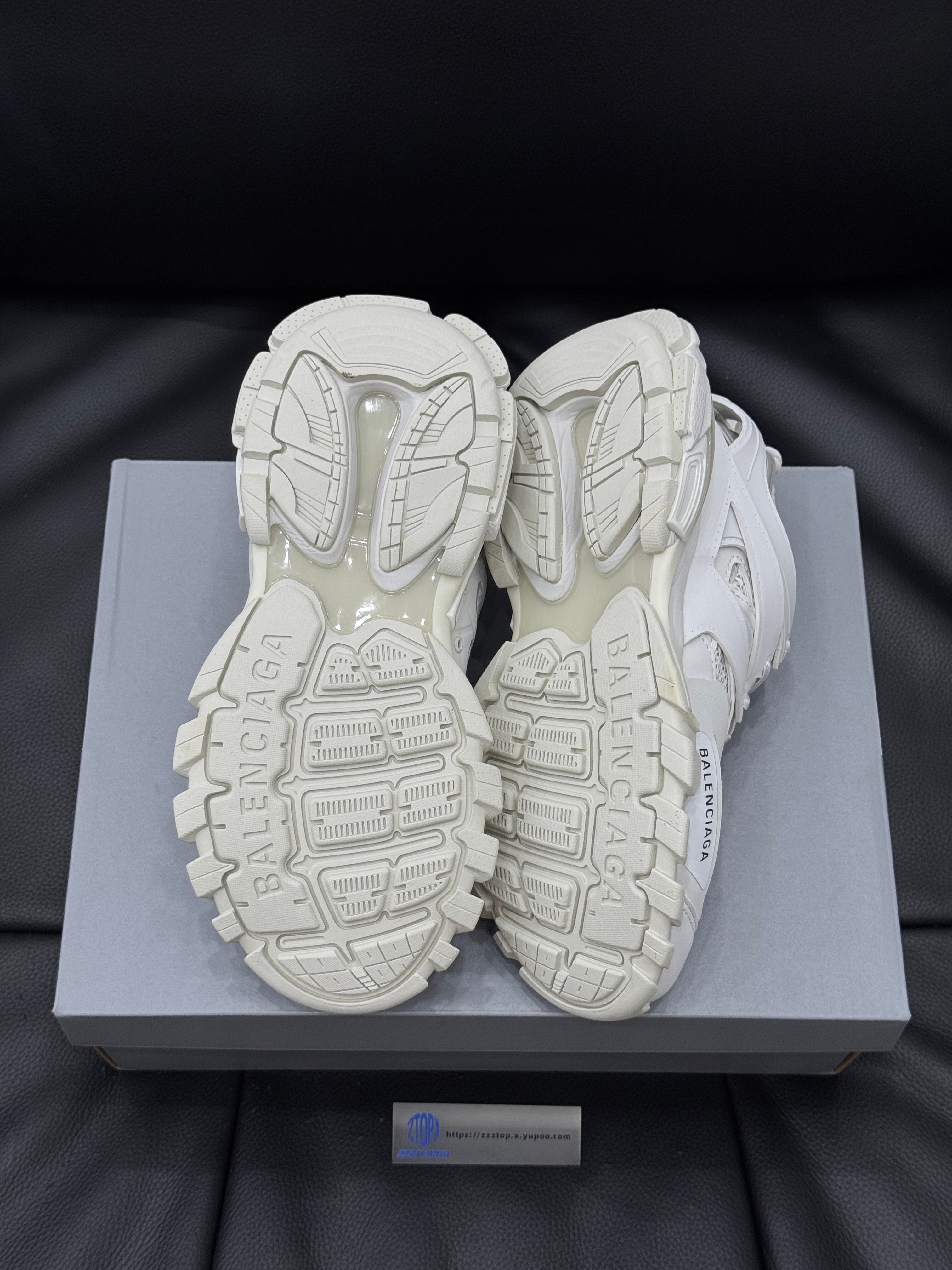 Balenciaga - Sneakers Track