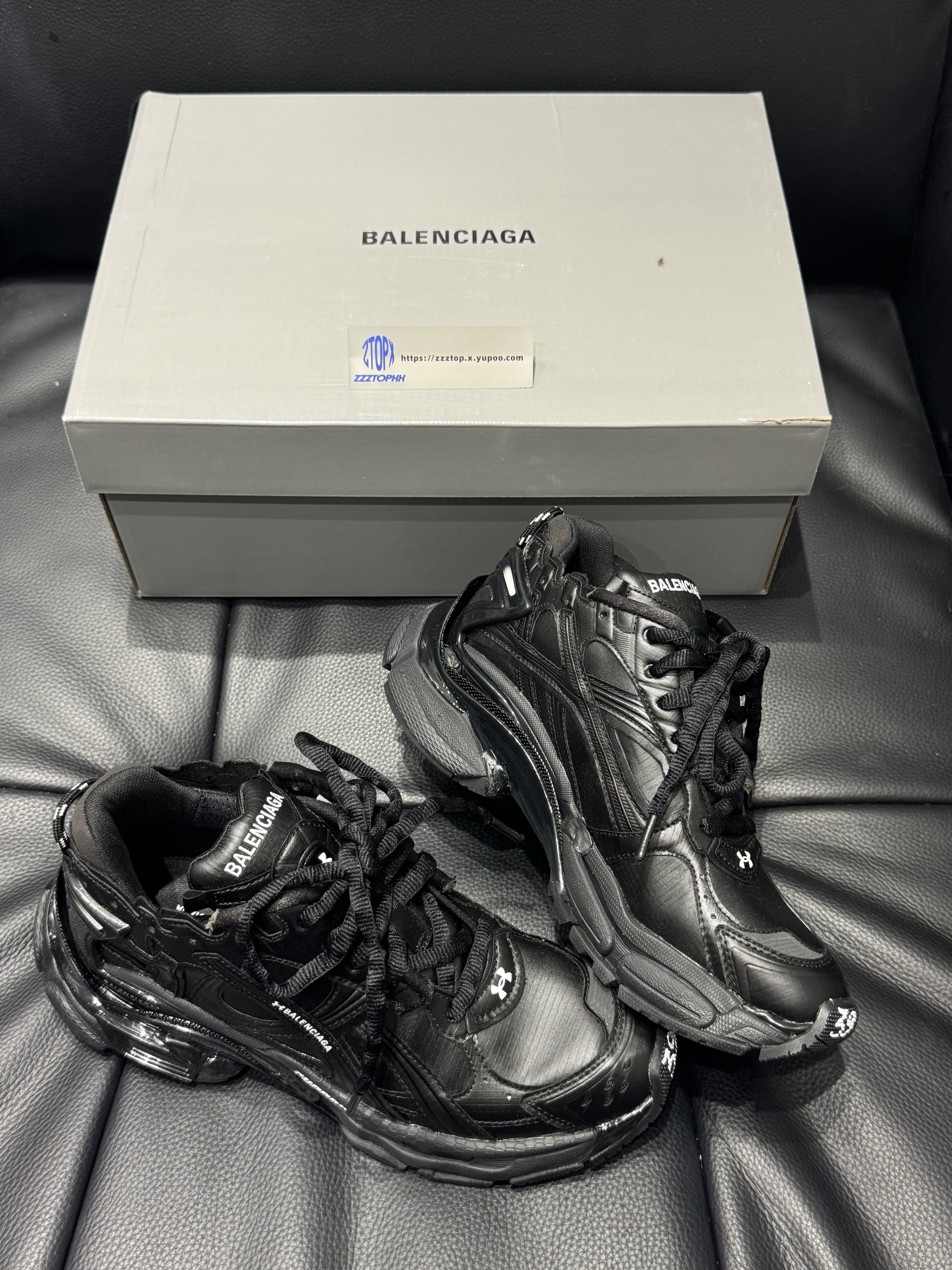 Balenciaga - Sneakers Runner
