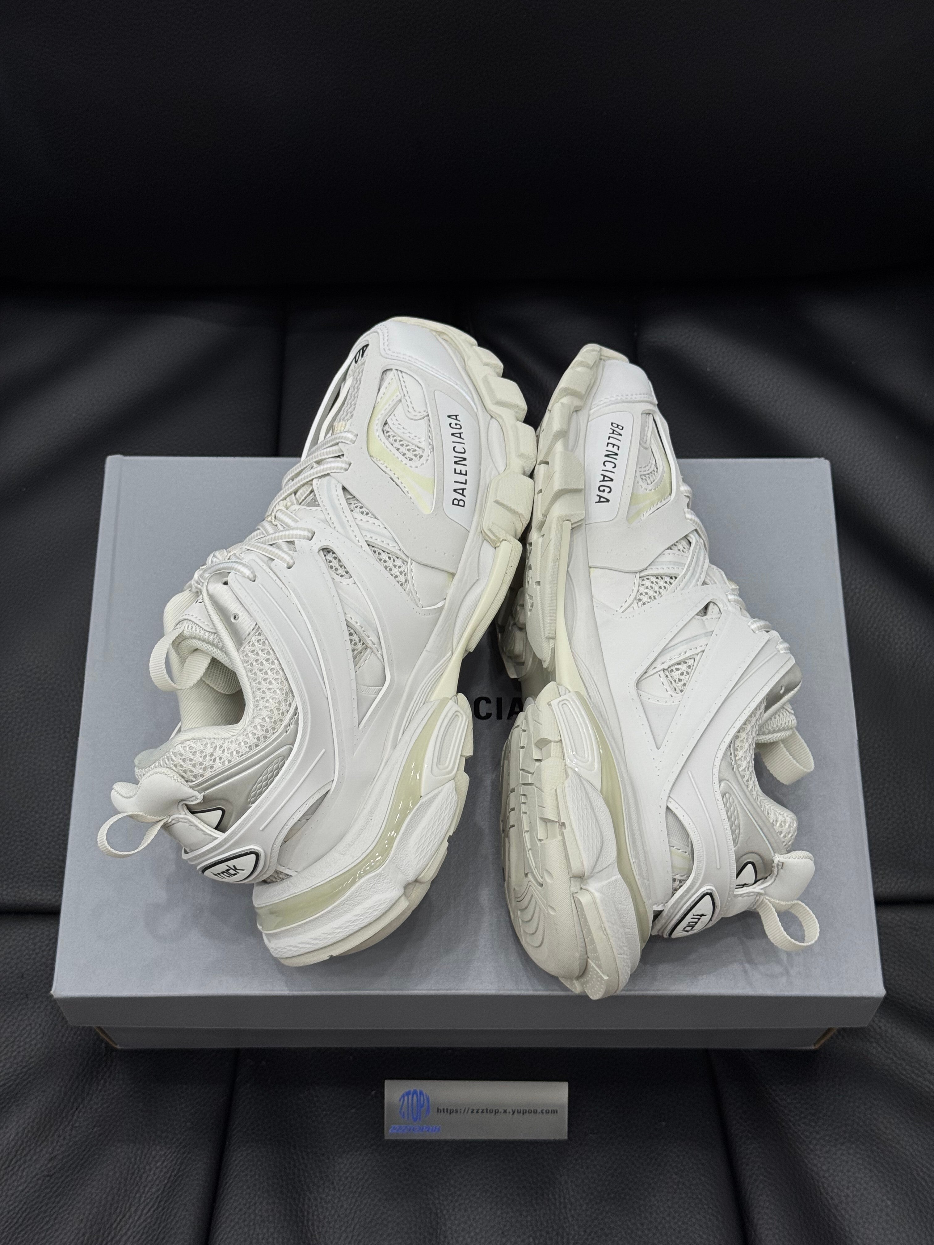 Balenciaga - Sneakers Track